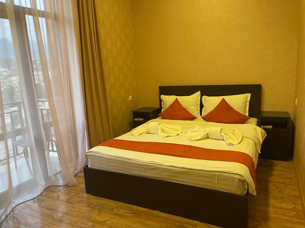 Kamar Hotel Ijevan Exterior foto