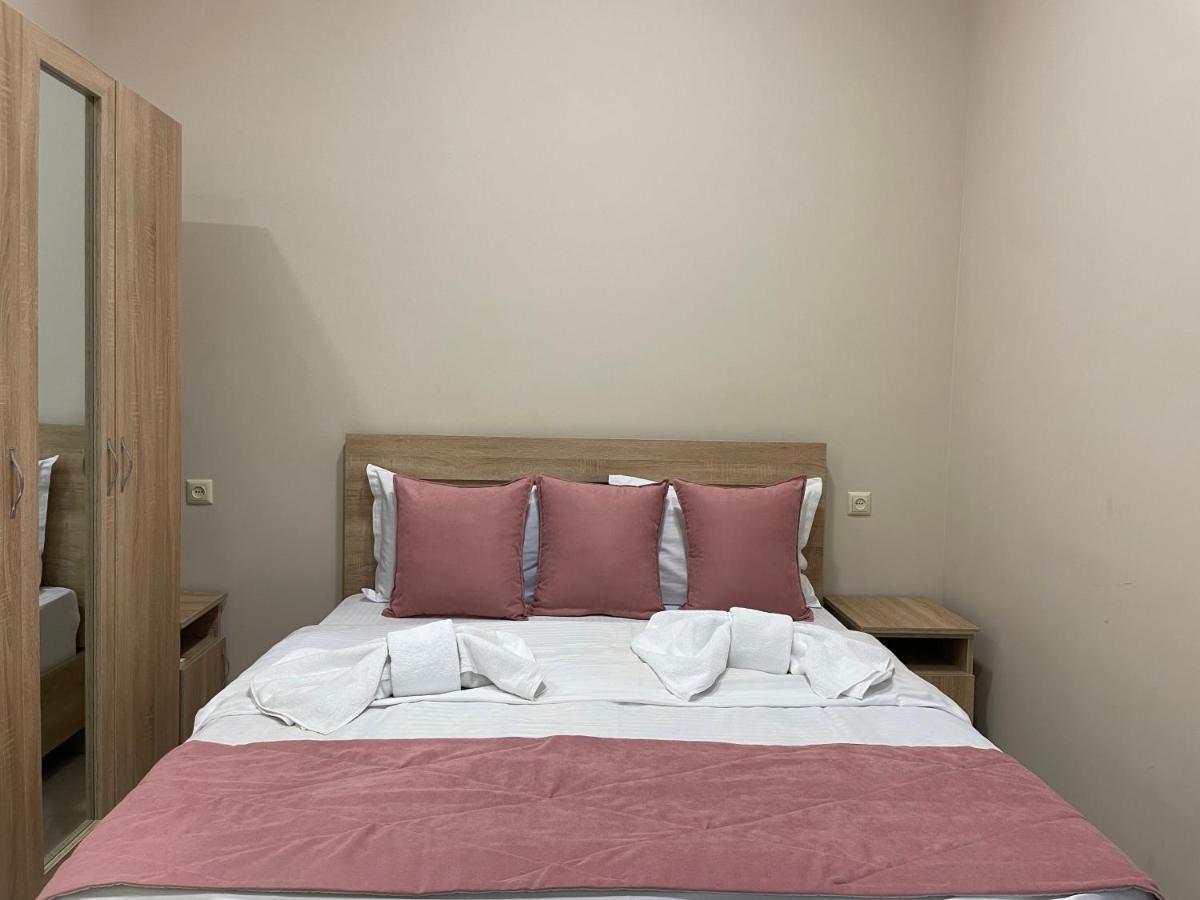 Kamar Hotel Ijevan Exterior foto